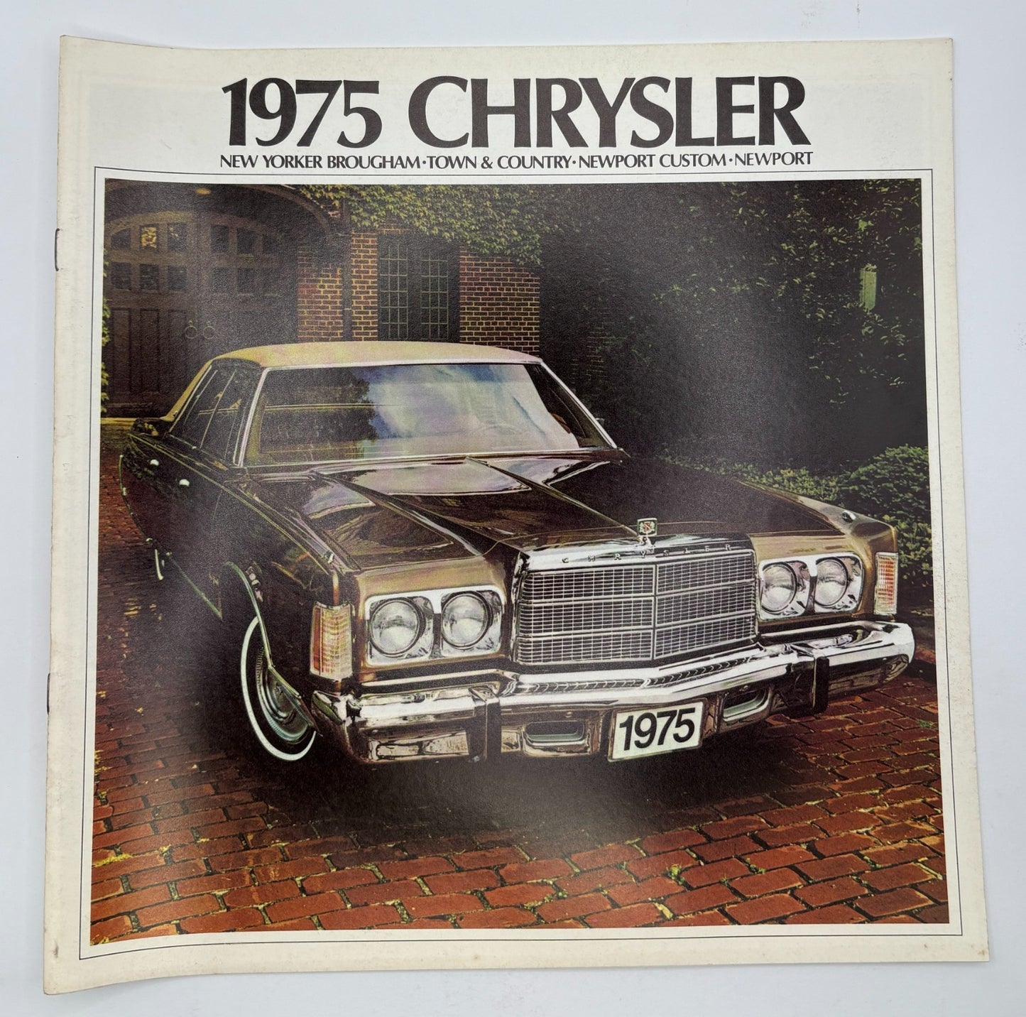 Original 1975 Chrysler Sales Brochure 81-005-7078