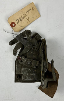 1968 A Body Right Front Door Lock Latch Mopar NOS #2862770
