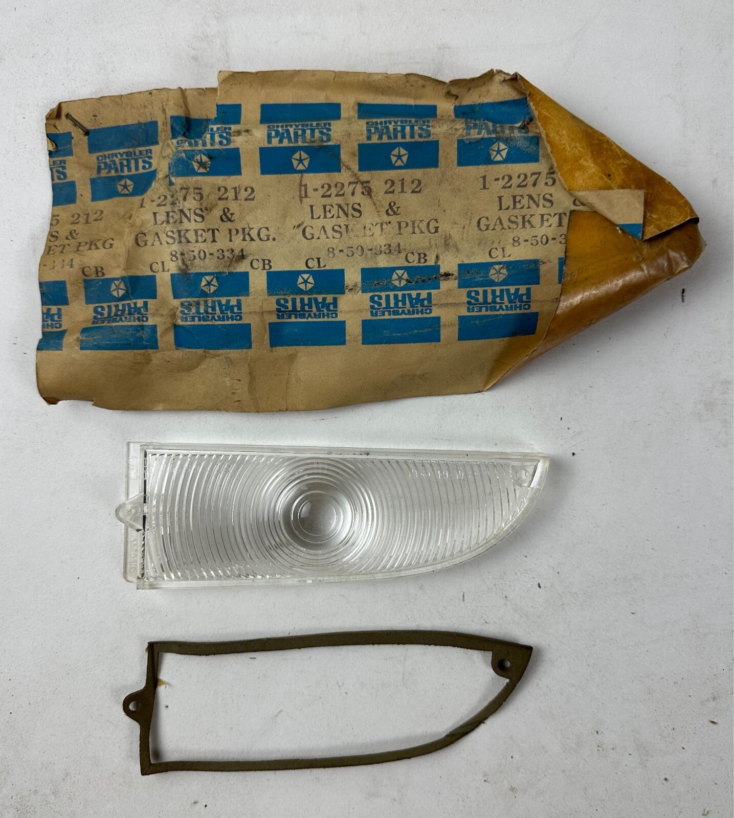 NOS Mopar Right Park Lens 1960-2 Plymouth Valiant 1962 Savoy Belvedere #2275212