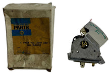 NOS Mopar Oil Gauge 1960-2 Chrysler Models #2291302