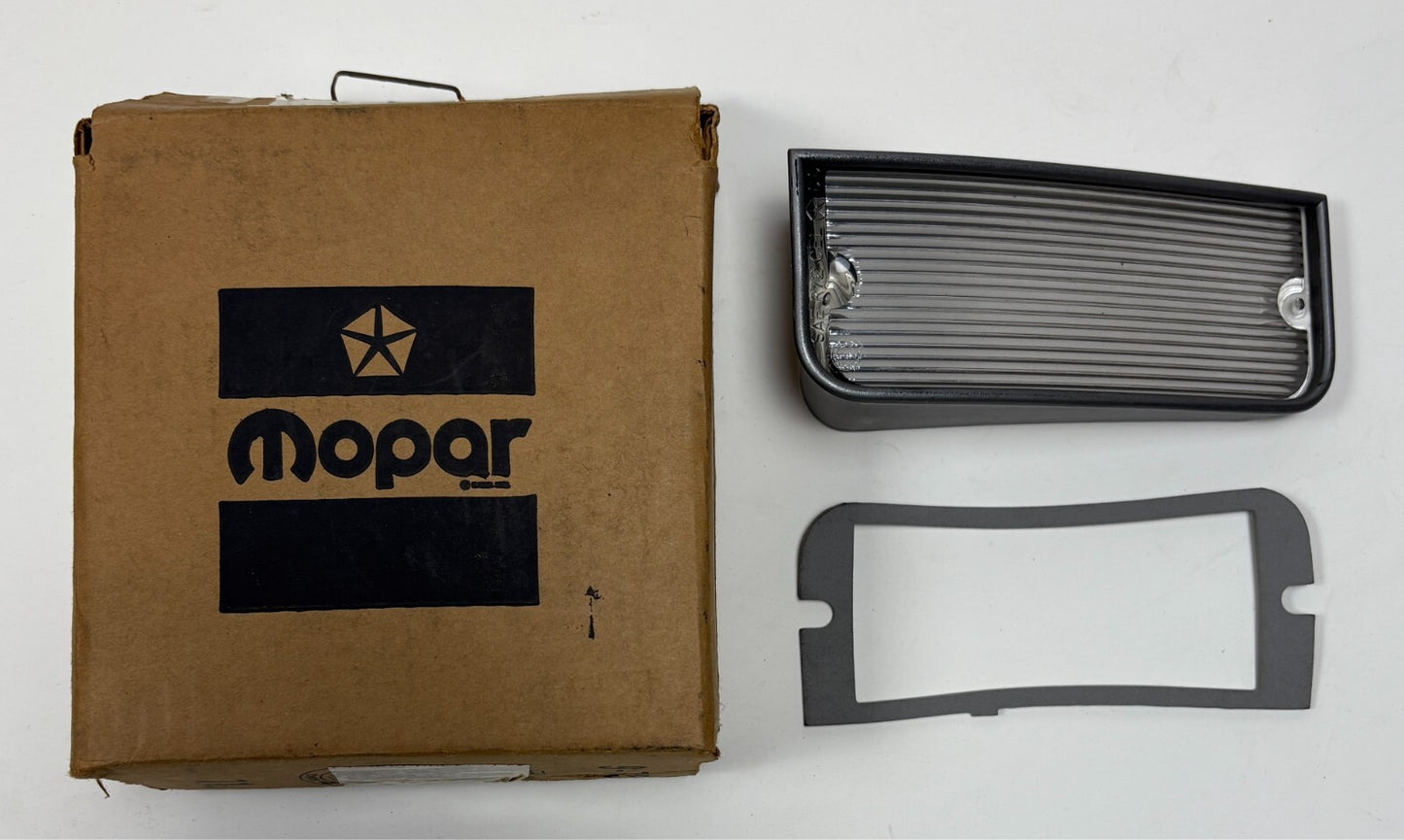 New Old Stock Back Up Lens for 1972-73 Chrysler Newport Models Mopar #3620753