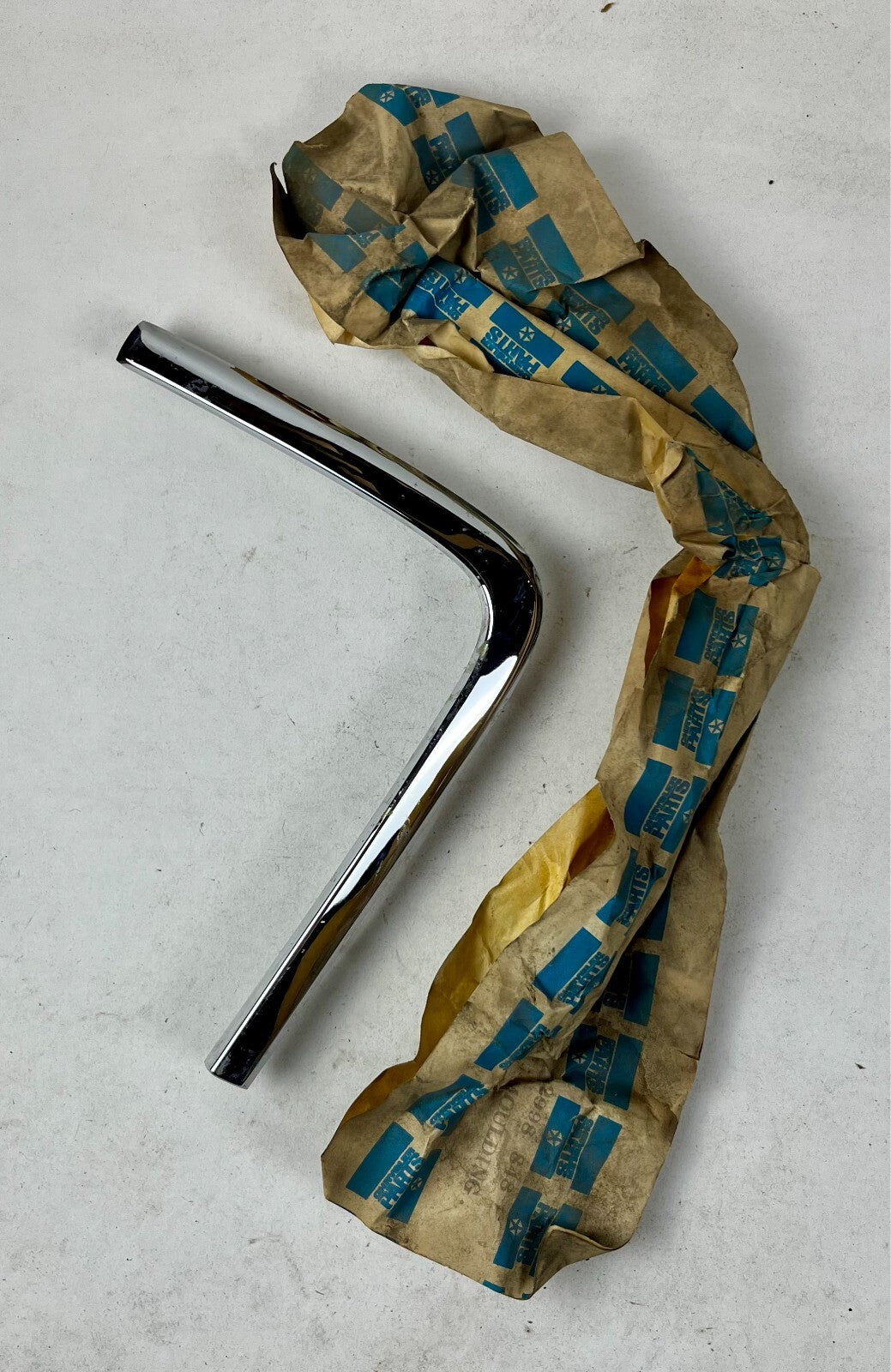 New Old Stock Fender Extension Molding for 1969 Plymouth Models Mopar #2998848