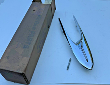 NOS HOOD ORNAMEN for 1955 1956 DeSoto Firedome Fireflite Adventurer 1599798