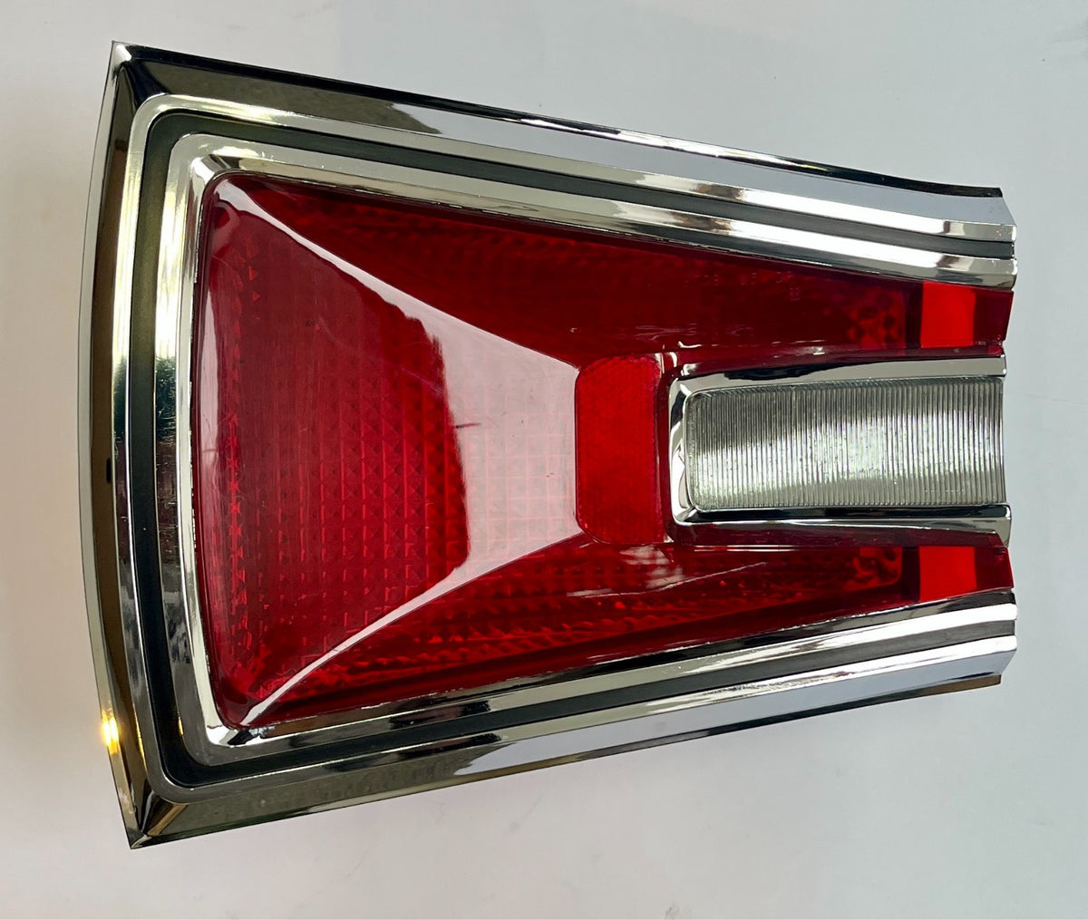 New Old Stock Left Taillamp for 1965 Dodge Monaco Models Mopar #252439 ...